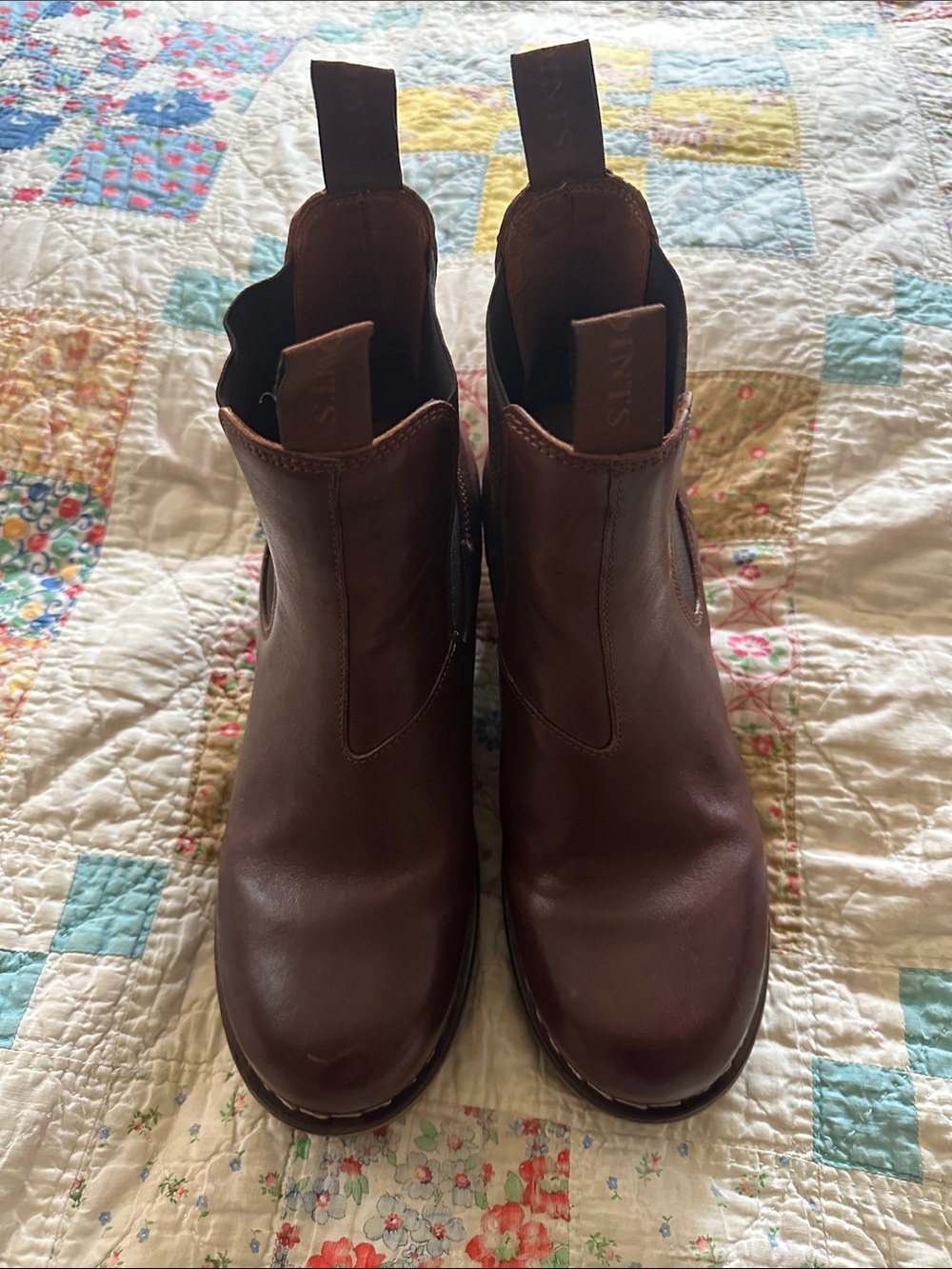 Leather Chelsea Boots in Brown